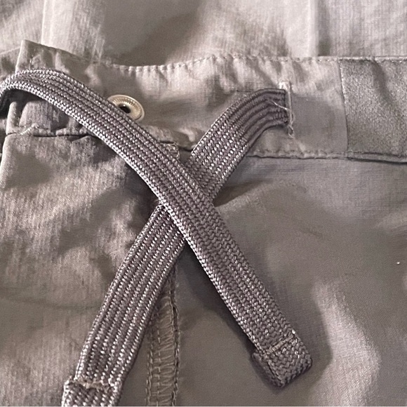 The North Face men’s shorts size 34 hiking shorts  gray EUC - Picture 10 of 11